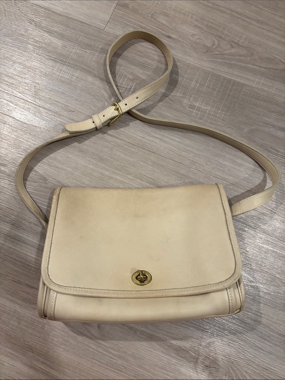 vintage Coach bone white bag